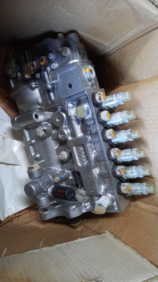 BOSCH 49221 00006 B 0 402 076 807 PES6P120A720RS3378 - Pumpa za gorivo za Građevinska mašina: slika 1 BOSCH 49221 00006 B 0 402 076 807 PES6P120A720RS3378 - Pumpa za gorivo za Građevinska mašina: slika 1