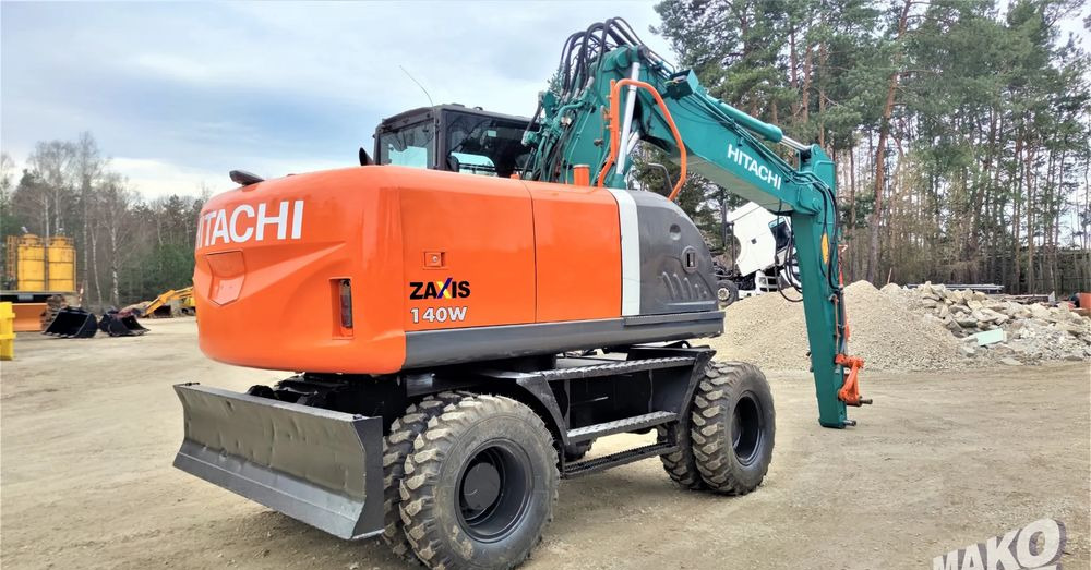 Hitachi ZX140W-3 - Bager točkaš: slika 4 Hitachi ZX140W-3 - Bager točkaš: slika 4