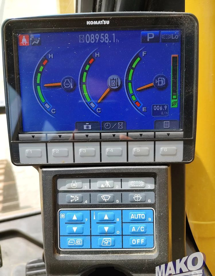 Bager guseničar Komatsu PC240LC-10: slika 10