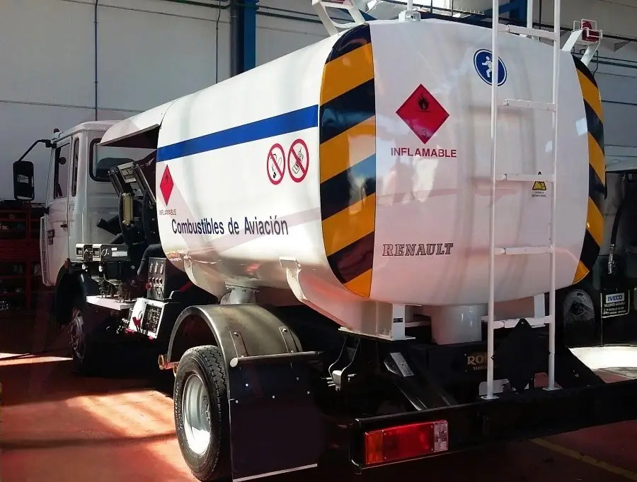 AVGAS B-100 - Kamion cisterna: slika 3 AVGAS B-100 - Kamion cisterna: slika 3