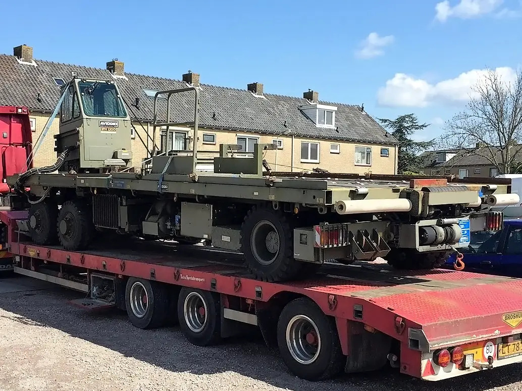 AVIOGEI 1PM/1200 - Utovarivač kontejnera/ Paleta: slika 1 AVIOGEI 1PM/1200 - Utovarivač kontejnera/ Paleta: slika 1