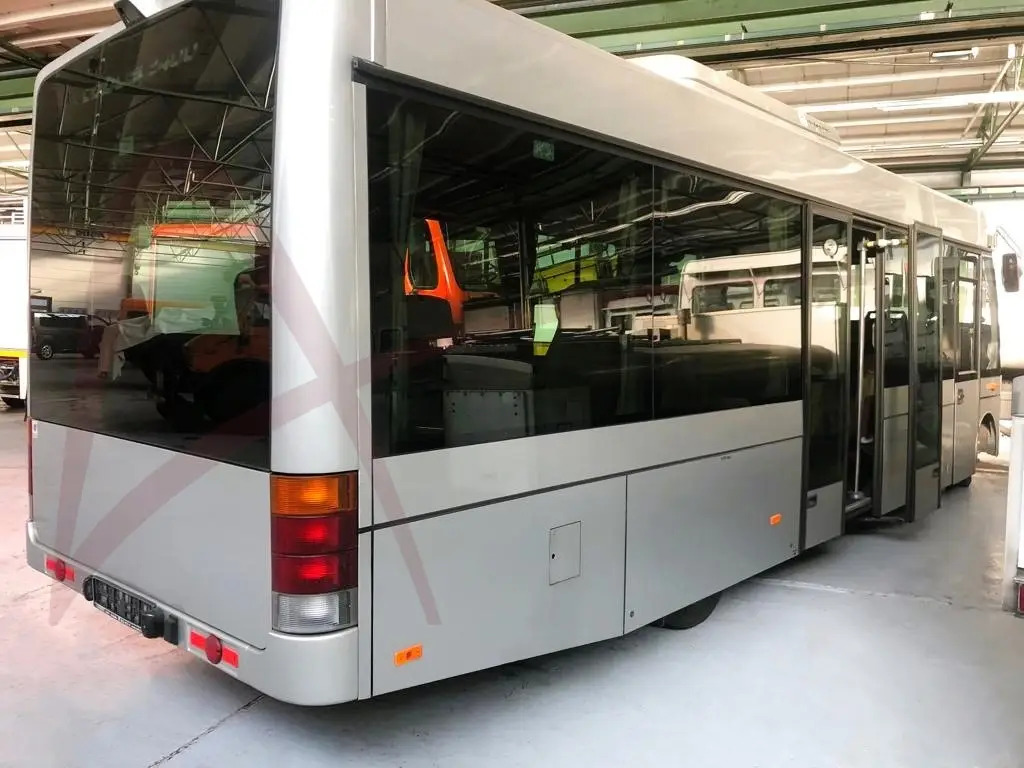 CONTRAC COBUS 2400 - Aerodromski autobus: slika 2 CONTRAC COBUS 2400 - Aerodromski autobus: slika 2
