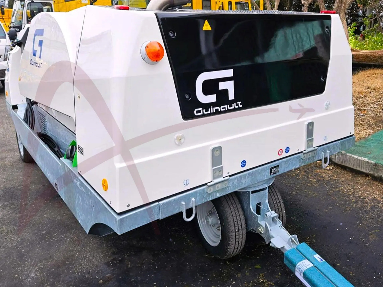 GUINAULT GA180V51D2000 - Zemaljski agregat GPU: slika 2 GUINAULT GA180V51D2000 - Zemaljski agregat GPU: slika 2