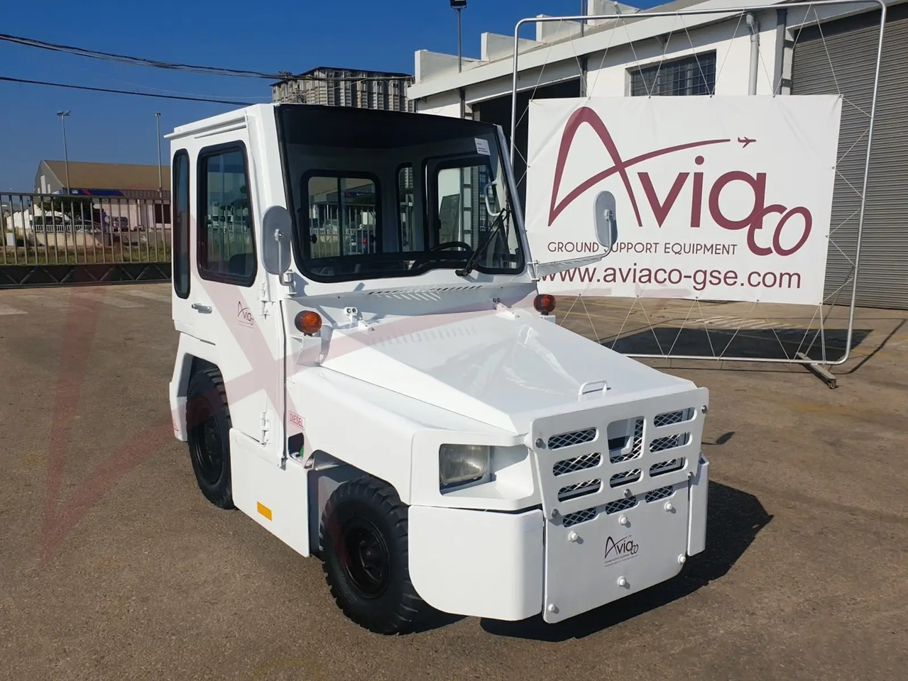 NISSAN FV02 - Traktor za prtljag: slika 4 NISSAN FV02 - Traktor za prtljag: slika 4