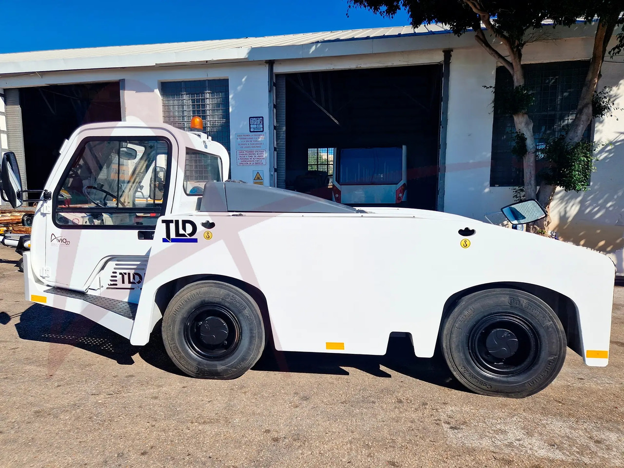 TLD TMX-150/15 - Aerodromski traktor: slika 3 TLD TMX-150/15 - Aerodromski traktor: slika 3