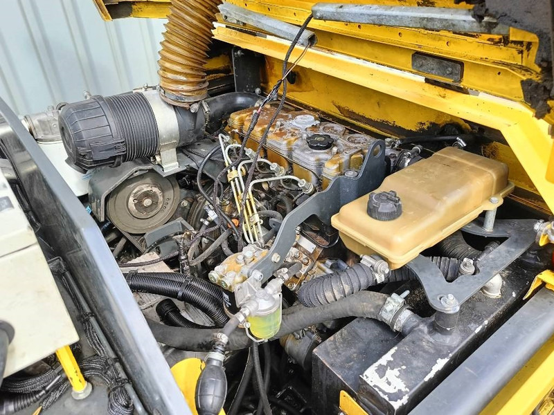 Asfaltni finišer Bomag BF 223 C asfalteermachine asphalt paver dynamo: slika 18 Asfaltni finišer Bomag BF 223 C asfalteermachine asphalt paver dynamo: slika 18