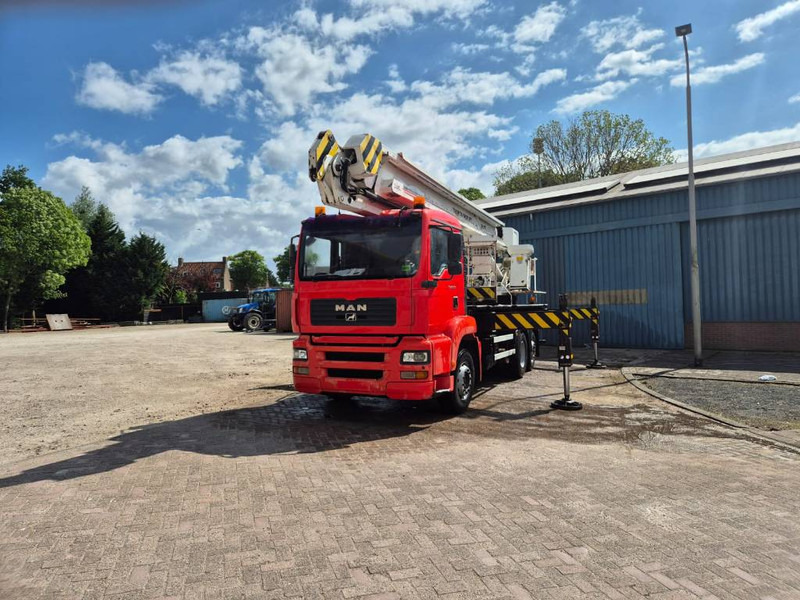 Bronto skylift 28-2T1 28 m hi lift hoogwerker MAN TGA 26. - Vazdušna platforma montirana na kamion: slika 2 Bronto skylift 28-2T1 28 m hi lift hoogwerker MAN TGA 26. - Vazdušna platforma montirana na kamion: slika 2