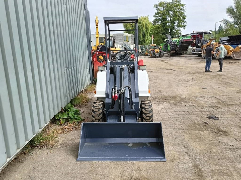 Captok CK - S30T shovel loader minishovel wiellader - Kompaktni utovarivač guseničar: slika 2 Captok CK - S30T shovel loader minishovel wiellader - Kompaktni utovarivač guseničar: slika 2