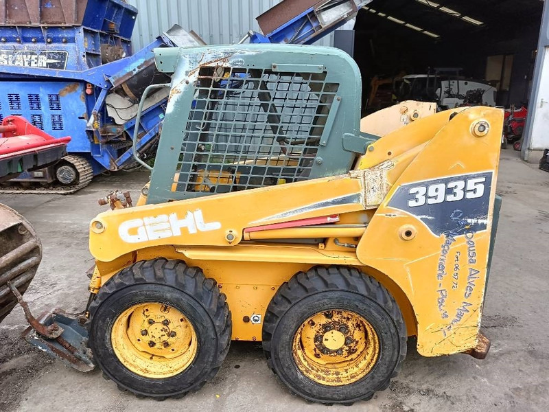 Gehl 3935 3840 schranklader loader skid steer bobcat - Mini utovarivač: slika 2 Gehl 3935 3840 schranklader loader skid steer bobcat - Mini utovarivač: slika 2