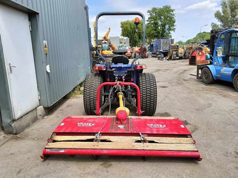 Iseki TG 5390 compacte tractor met maaier votex p12 4x4 - Mali traktor: slika 5 Iseki TG 5390 compacte tractor met maaier votex p12 4x4 - Mali traktor: slika 5