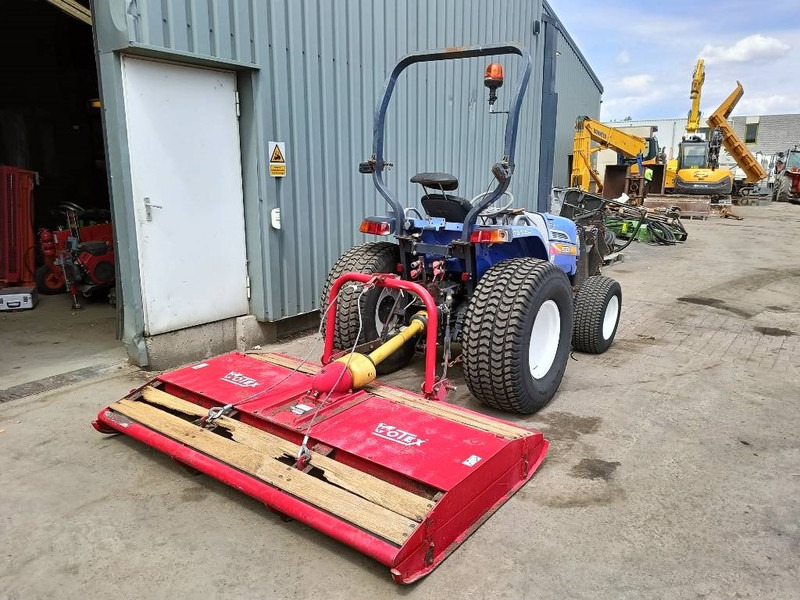 Iseki TG 5390 compacte tractor met maaier votex p12 4x4 - Mali traktor: slika 4 Iseki TG 5390 compacte tractor met maaier votex p12 4x4 - Mali traktor: slika 4
