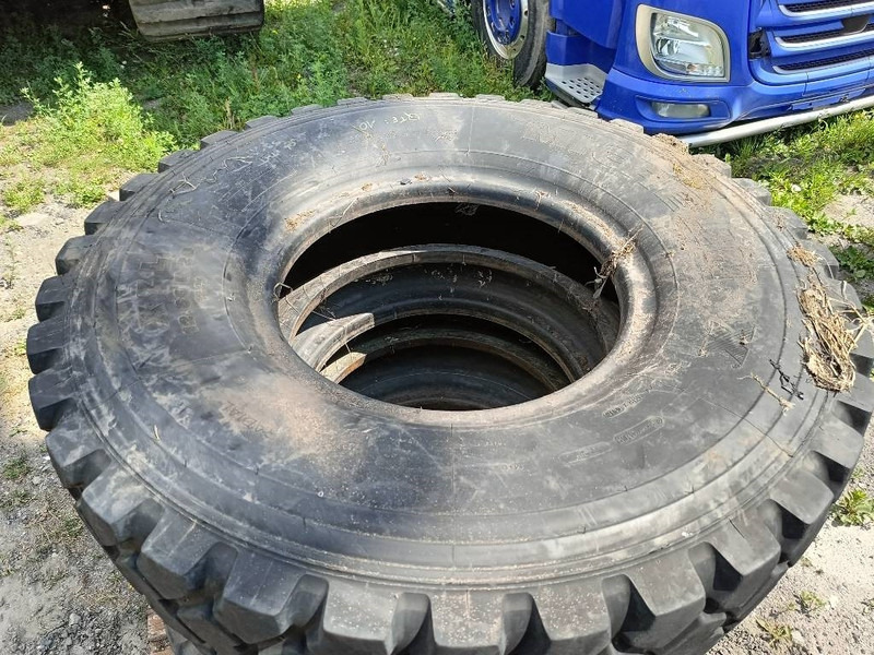 Michelin 12.00R20 , 14.00R20, 335/80R20 , 395/85R2 365/80R2 - Gume i felne za Građevinska mašina: slika 3 Michelin 12.00R20 , 14.00R20, 335/80R20 , 395/85R2 365/80R2 - Gume i felne za Građevinska mašina: slika 3