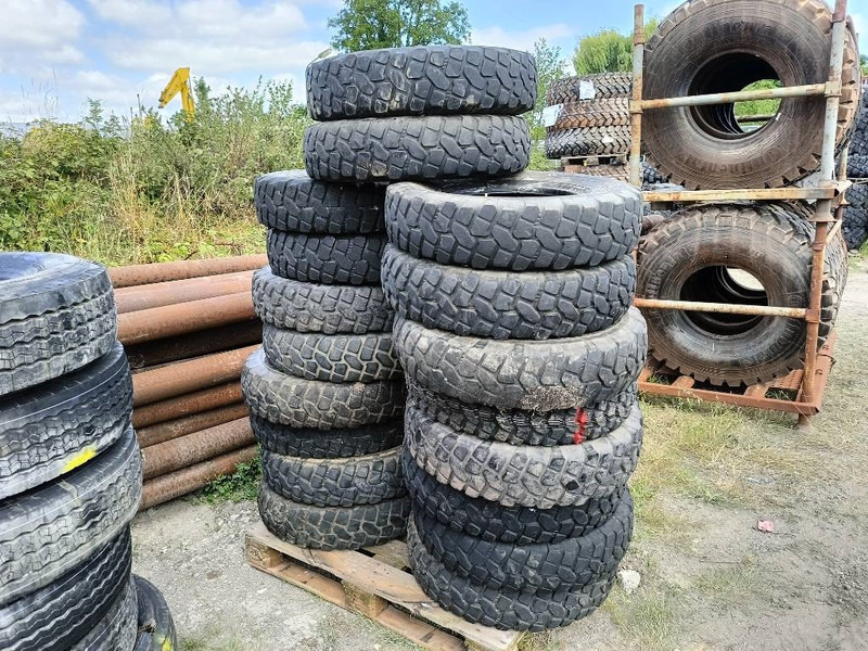 Michelin 6,50 R16 C 7,00R16 C 22/100R16 255/100R16 banden l - Gume i felne za Građevinska mašina: slika 4 Michelin 6,50 R16 C 7,00R16 C 22/100R16 255/100R16 banden l - Gume i felne za Građevinska mašina: slika 4