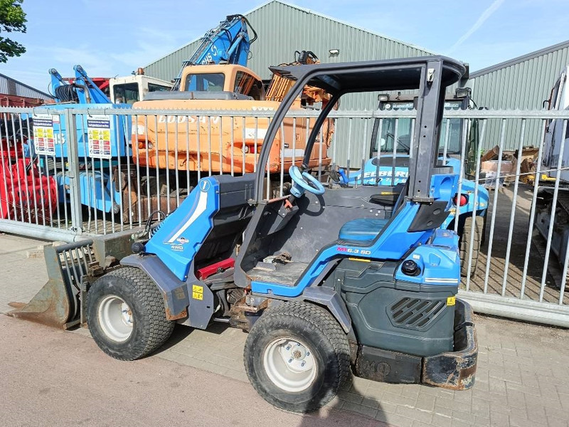 MultiOne 6.3 SD minishovel loader lader 4x4 uitschuifmast - Utovarivač točkaš: slika 3 MultiOne 6.3 SD minishovel loader lader 4x4 uitschuifmast - Utovarivač točkaš: slika 3