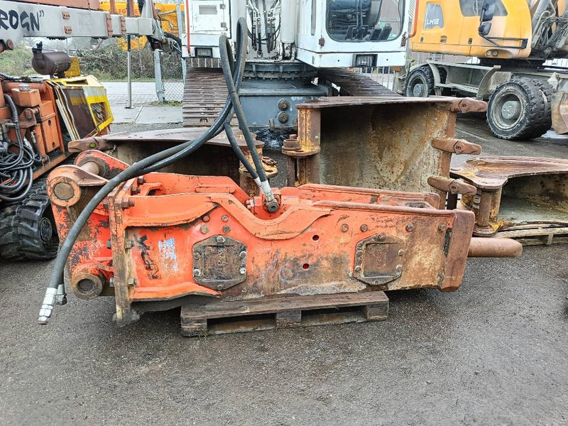 NPK E 210 GH9 hamer hammer hydraulic 18-25 ton 2000 - Hidraulični čekić za Građevinska mašina: slika 1 NPK E 210 GH9 hamer hammer hydraulic 18-25 ton 2000 - Hidraulični čekić za Građevinska mašina: slika 1