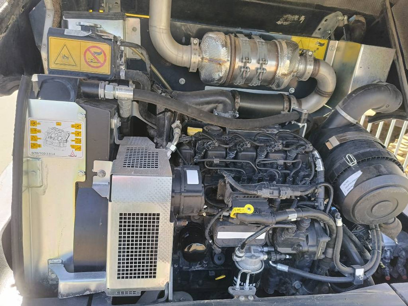 Utovarivač točkaš Yanmar V 70 S atlas AR75S shovel wiellader roterende mast: slika 19