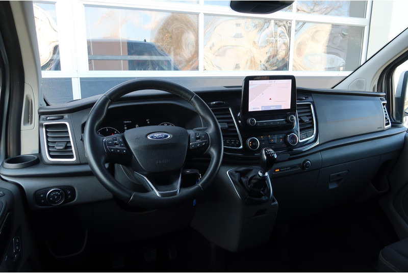 Ford Transit Custom 300 2.0 TDCI L1H1 Limited DC AUT/ LED/ CAMERA/ 2X DEUR/ CRUISE/ AIRCO/ TREKHAAK - Mali kombi, Dostavno vozilo sa duplom kabinom: slika 2 Ford Transit Custom 300 2.0 TDCI L1H1 Limited DC AUT/ LED/ CAMERA/ 2X DEUR/ CRUISE/ AIRCO/ TREKHAAK - Mali kombi, Dostavno vozilo sa duplom kabinom: slika 2