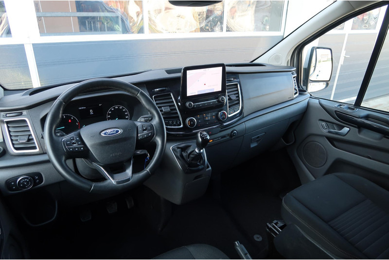 Interior photo 4: Mali kombi, Dostavno vozilo sa duplom kabinom Ford Transit Custom 300 2.0 TDCI L1H1 Limited DC AUT/ LED/ CAMERA/ 2X DEUR/ CRUISE/ AIRCO/ TREKHAAK