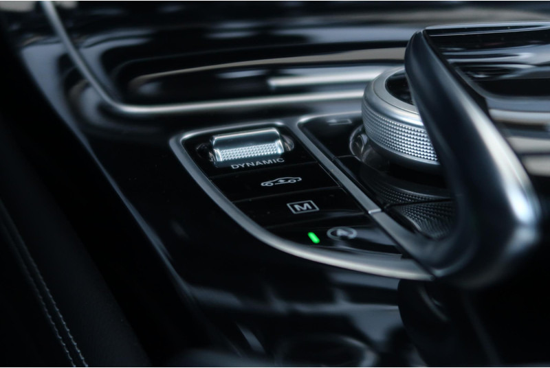 Mercedes-Benz GLC 350 d 4MATIC Premium Plus AMG/ PANO/ AIRM/ MEMORY/ 360/ BURMESTER/ ACC/ TREKHAAK - SUV: slika 5 Mercedes-Benz GLC 350 d 4MATIC Premium Plus AMG/ PANO/ AIRM/ MEMORY/ 360/ BURMESTER/ ACC/ TREKHAAK - SUV: slika 5