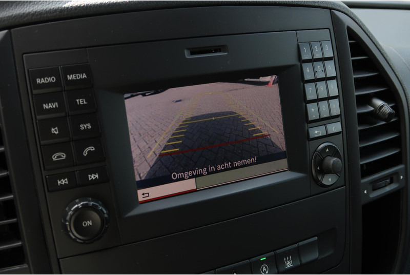Mercedes-Benz Vito 119 CDI 4X4 AUT/ 4Matic/ CAMERA/ LED/ CLIMA/ CRUISE - Mali kombi: slika 4 Mercedes-Benz Vito 119 CDI 4X4 AUT/ 4Matic/ CAMERA/ LED/ CLIMA/ CRUISE - Mali kombi: slika 4