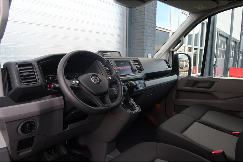 Furgon Volkswagen Crafter 50 2.0 TDI DL L3H2 3.5 T/ LED/ CAMERA/ NAVI/ CRUISE/ CLIMA/ DUBBEL LUCHT: slika 9