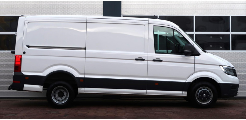 Furgon Volkswagen Crafter 50 2.0 TDI DL L3H2 3.5 T/ LED/ CAMERA/ NAVI/ CRUISE/ CLIMA/ DUBBEL LUCHT: slika 16