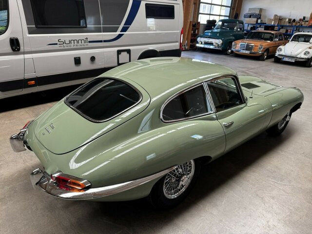 JAGUAR E-Type 4.2 Litre Serie 1.5 FHC Zustand 1... - Automobil: slika 4 JAGUAR E-Type 4.2 Litre Serie 1.5 FHC Zustand 1... - Automobil: slika 4