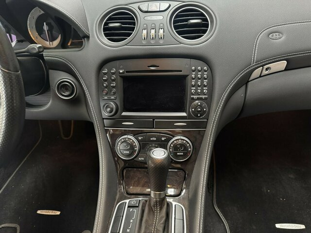 MERCEDES-BENZ SL 280 R 230 Mercedes-Scheckheft perfekt! - Kabriolet: slika 3 MERCEDES-BENZ SL 280 R 230 Mercedes-Scheckheft perfekt! - Kabriolet: slika 3