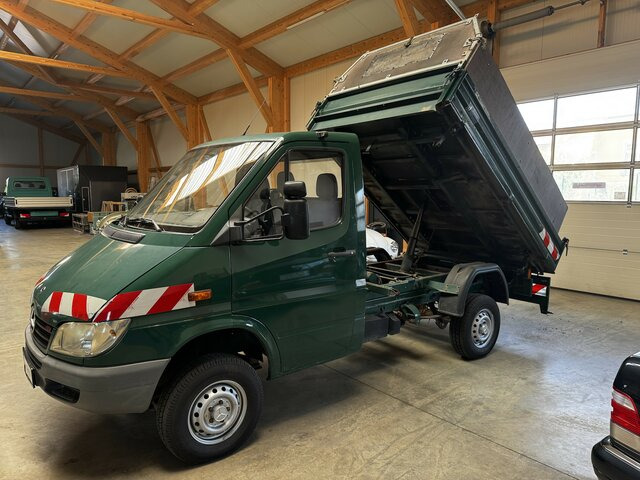 MERCEDES-BENZ Sprinter 311 CDI 4x4 Allrad 3-Seiten-Kipper - Dostavno vozilo kiper: slika 1 MERCEDES-BENZ Sprinter 311 CDI 4x4 Allrad 3-Seiten-Kipper - Dostavno vozilo kiper: slika 1