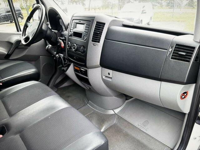 MERCEDES-BENZ Sprinter 316 CDI Pritsche 4x4 Allrad Plane... - Dostavno vozilo s ravnom platformom: slika 4 MERCEDES-BENZ Sprinter 316 CDI Pritsche 4x4 Allrad Plane... - Dostavno vozilo s ravnom platformom: slika 4