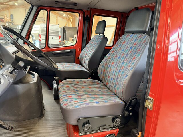 MERCEDES-BENZ T1 310 Bremer Doka perfekt!... - Dostavno vozilo sa zatvorenim sandukom, Korisno/ Posebno vozilo: slika 3 MERCEDES-BENZ T1 310 Bremer Doka perfekt!... - Dostavno vozilo sa zatvorenim sandukom, Korisno/ Posebno vozilo: slika 3