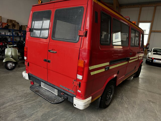MERCEDES-BENZ T1 310 D Bremer Kombi Feuerwehr1. Hand - Minibus, Putnički kombi: slika 4 MERCEDES-BENZ T1 310 D Bremer Kombi Feuerwehr1. Hand - Minibus, Putnički kombi: slika 4