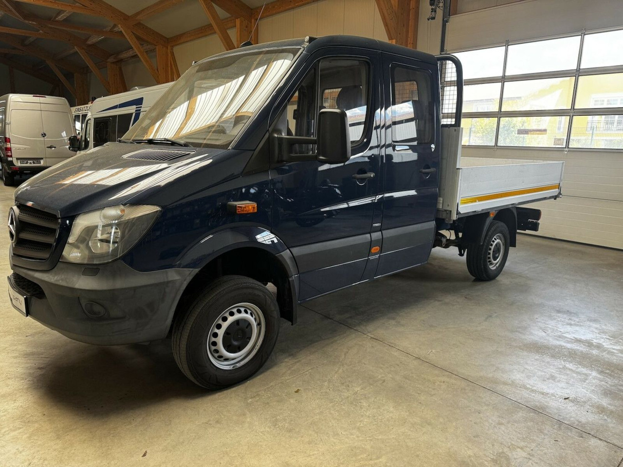 Mercedes-Benz Sprinter 313 CDI Doka 4x4 Allrad AHK 3.5t - Dostavno vozilo s ravnom platformom, Dostavno vozilo sa duplom kabinom: slika 1 Mercedes-Benz Sprinter 313 CDI Doka 4x4 Allrad AHK 3.5t - Dostavno vozilo s ravnom platformom, Dostavno vozilo sa duplom kabinom: slika 1