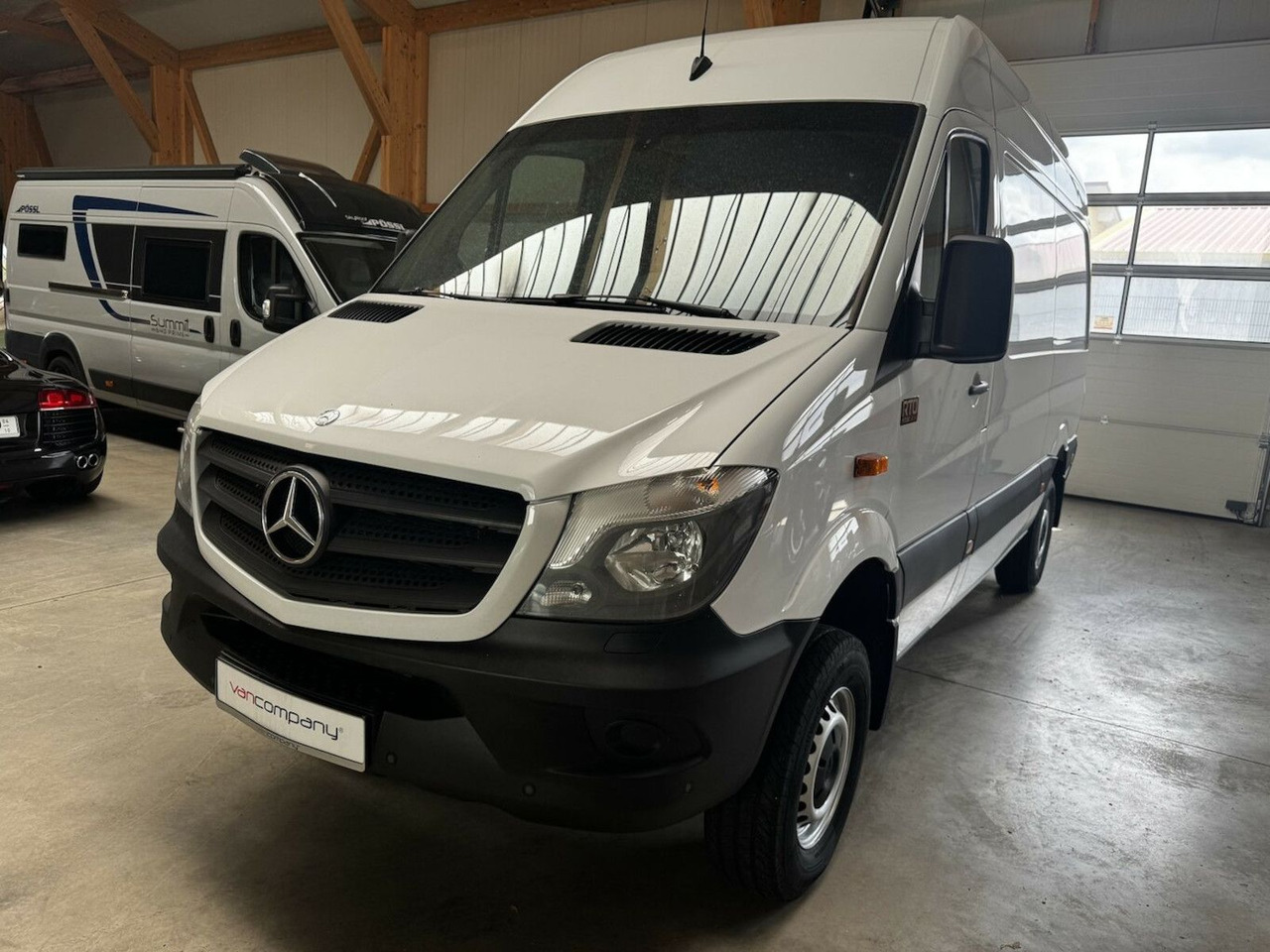 Mercedes-Benz Sprinter 319 CDI 4x4 3.0 V6 Untersetzung 1a! - Kamp kombi: slika 2 Mercedes-Benz Sprinter 319 CDI 4x4 3.0 V6 Untersetzung 1a! - Kamp kombi: slika 2