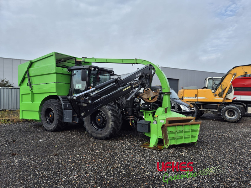 JCB Fastrac 4220 Chipper Combi - Traktor: slika 3 JCB Fastrac 4220 Chipper Combi - Traktor: slika 3