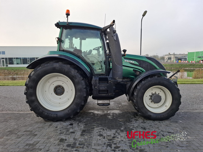 Valtra T194 D TwinTrack - Traktor: slika 4 Valtra T194 D TwinTrack - Traktor: slika 4