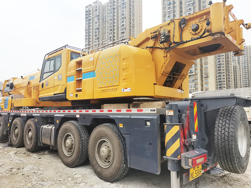 Građevinska mašina xcmg 2024 used XCA130L8C_1 Hydraulic retraction all terrain crane: slika 6