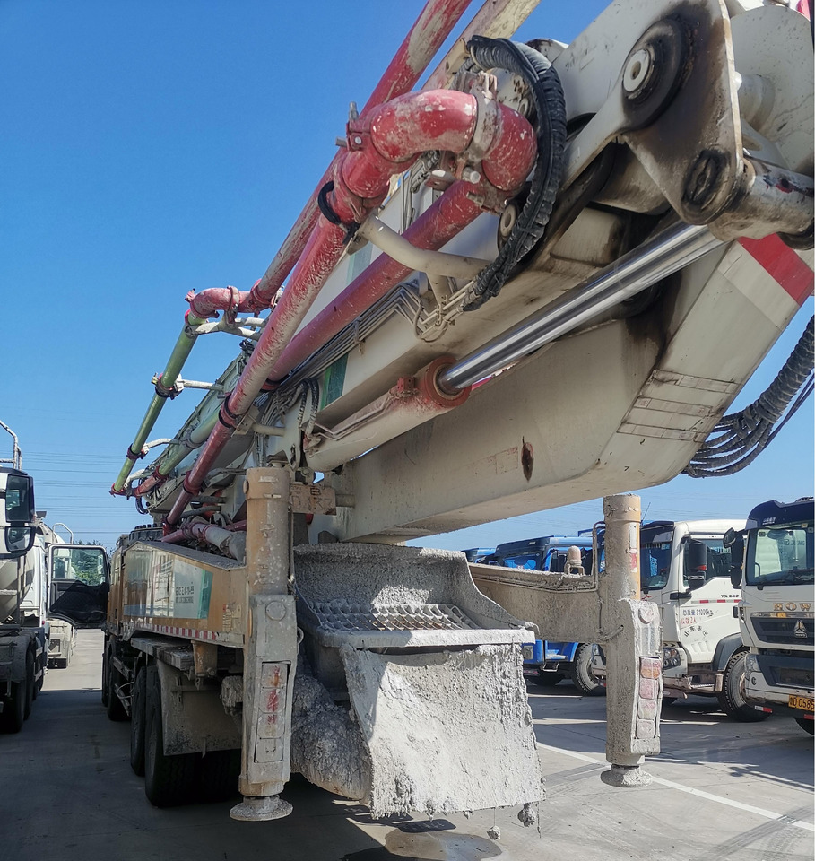 XCMG Factory Second Hand Hydraulic Concrete Pump HB62V 62m Cement Punp Truck For Sale - Auto pumpa za beton: slika 5 XCMG Factory Second Hand Hydraulic Concrete Pump HB62V 62m Cement Punp Truck For Sale - Auto pumpa za beton: slika 5