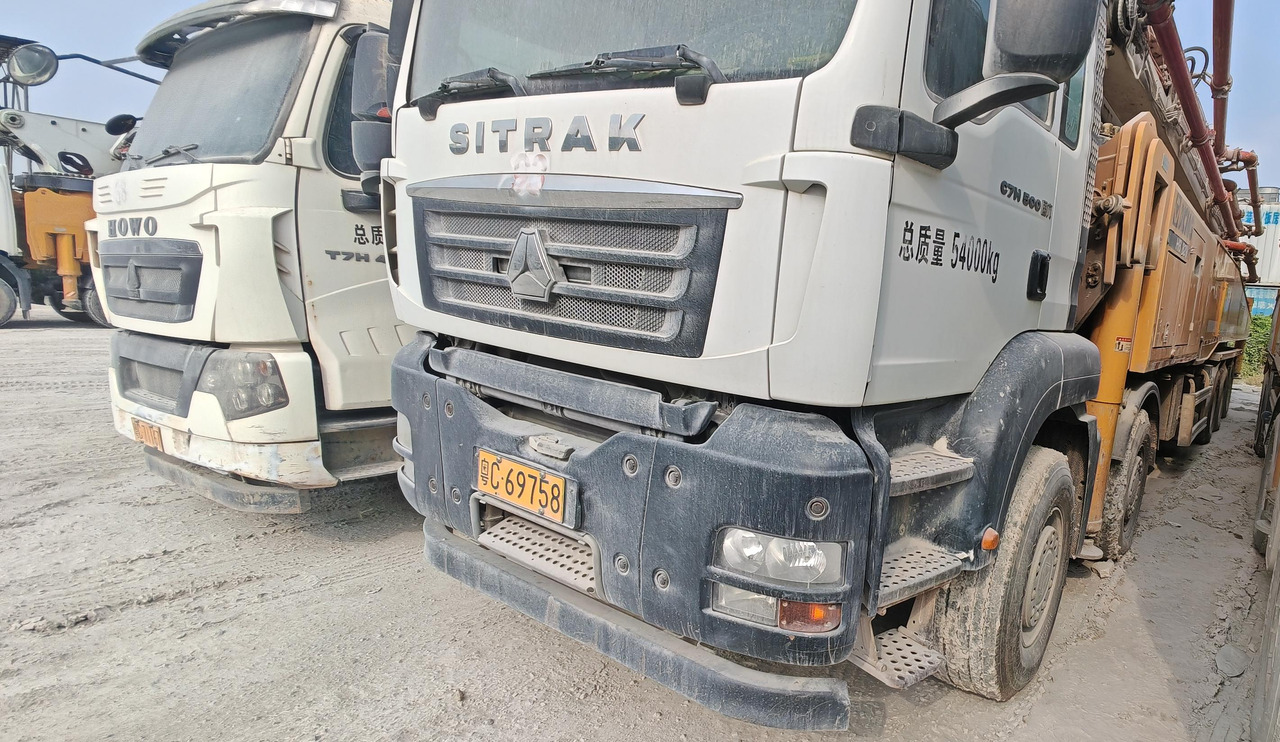 XCMG Manufacturer Second Hand 67m Diesel Hydraulic Concrete Pump HB67V Truck Mounted Concrete Pump Hot Sale - Auto pumpa za beton: slika 3 XCMG Manufacturer Second Hand 67m Diesel Hydraulic Concrete Pump HB67V Truck Mounted Concrete Pump Hot Sale - Auto pumpa za beton: slika 3