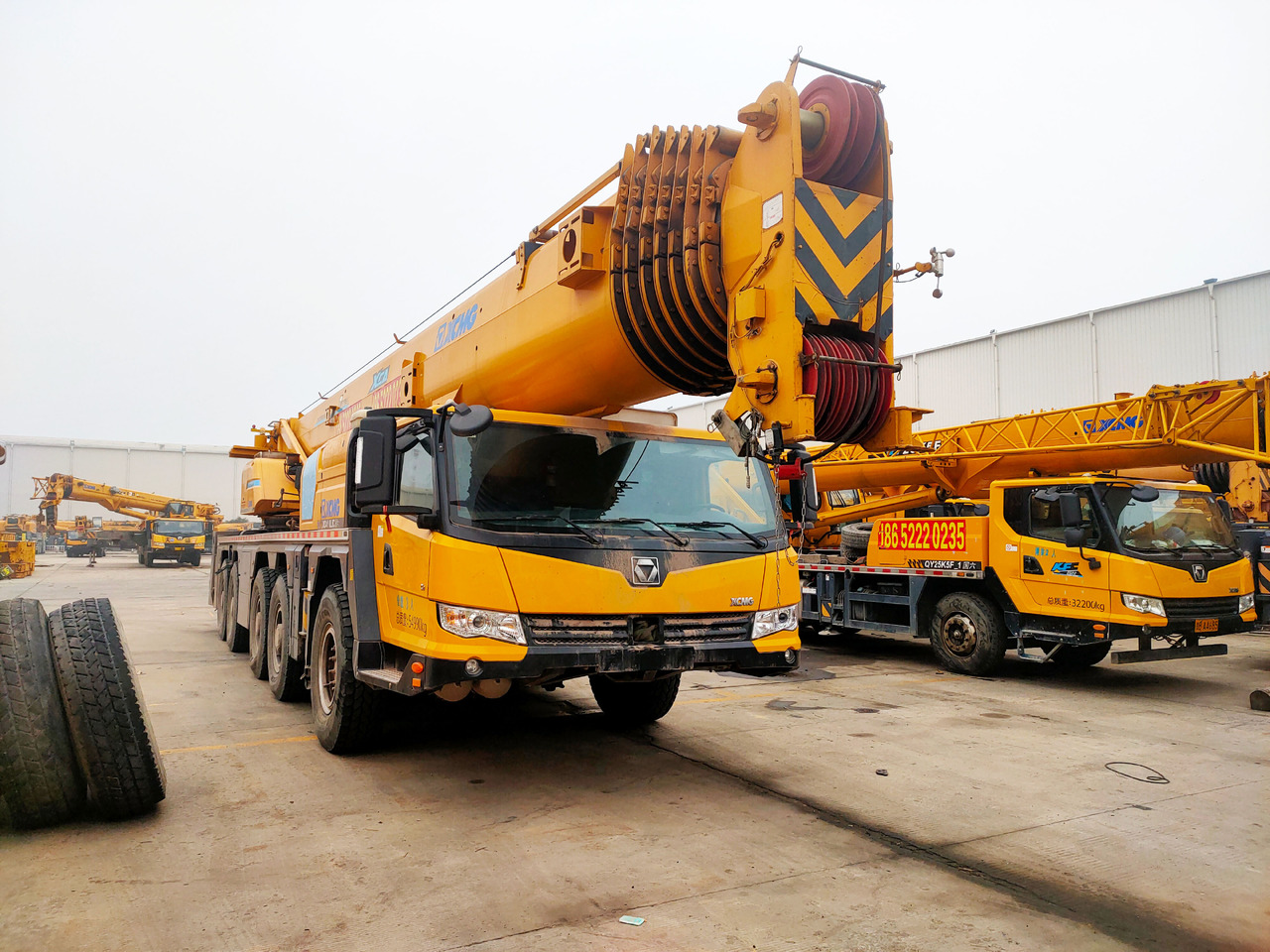 XCMG Official 130t Second Hand All Terrain Mobile Crane XCA130L8C Hydraulic Arm Crane Price List - Autokran za sve terene: slika 2 XCMG Official 130t Second Hand All Terrain Mobile Crane XCA130L8C Hydraulic Arm Crane Price List - Autokran za sve terene: slika 2