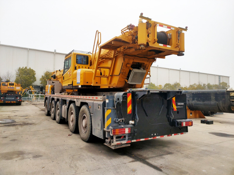 XCMG Official 130t Second Hand All Terrain Mobile Crane XCA130L8C Hydraulic Arm Crane Price List - Autokran za sve terene: slika 4 XCMG Official 130t Second Hand All Terrain Mobile Crane XCA130L8C Hydraulic Arm Crane Price List - Autokran za sve terene: slika 4