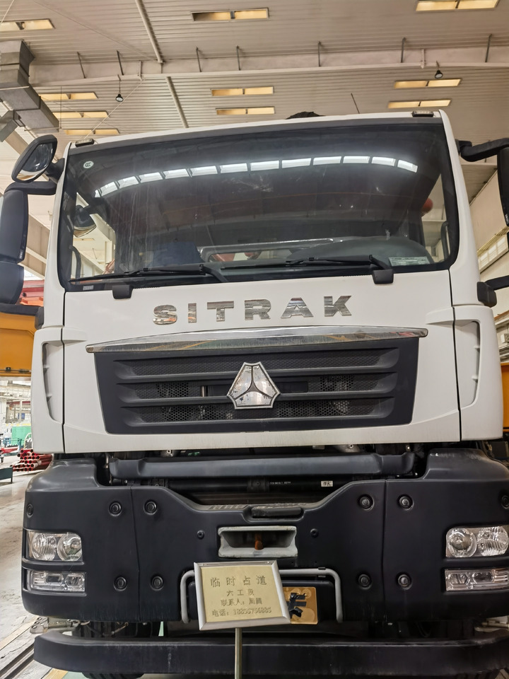 XCMG Official 60m Concrete Pump Machine HB60V Used Concrete Pump Truck For Sale - Auto pumpa za beton: slika 2 XCMG Official 60m Concrete Pump Machine HB60V Used Concrete Pump Truck For Sale - Auto pumpa za beton: slika 2