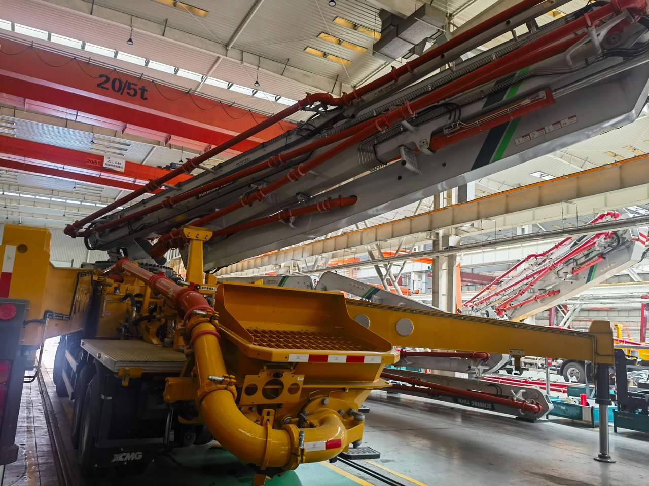 XCMG Official 60m Concrete Pump Machine HB60V Used Concrete Pump Truck For Sale - Auto pumpa za beton: slika 4 XCMG Official 60m Concrete Pump Machine HB60V Used Concrete Pump Truck For Sale - Auto pumpa za beton: slika 4