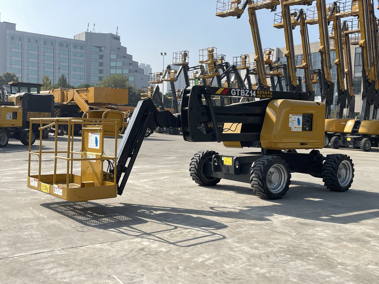 XCMG Official Cherry Picker Lift GTBZ14J 14m Used Articulated Boom Lift Hot Sale - Zglobna platforma: slika 3 XCMG Official Cherry Picker Lift GTBZ14J 14m Used Articulated Boom Lift Hot Sale - Zglobna platforma: slika 3
