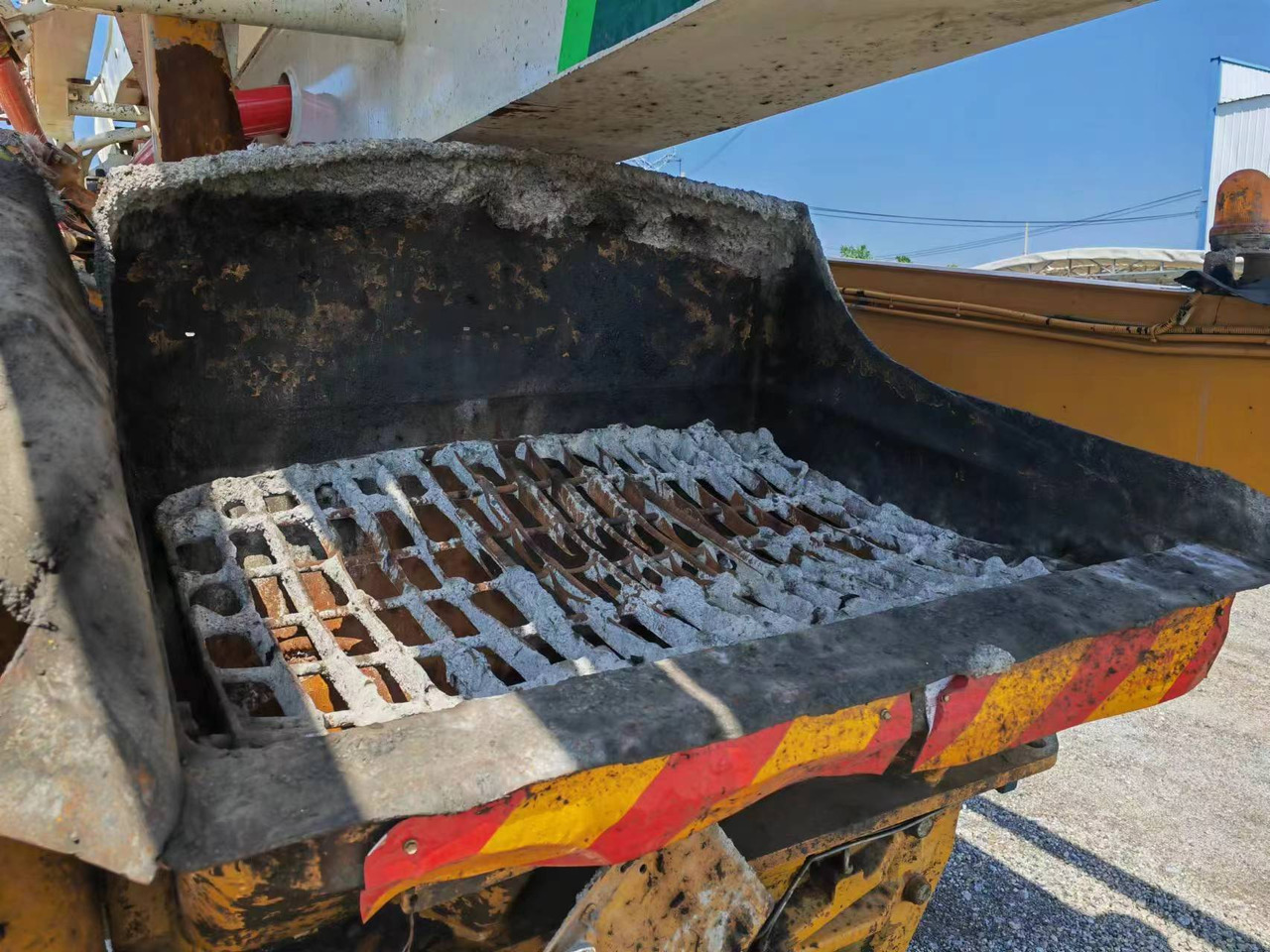 Auto pumpa za beton XCMG Official Concrete Construction Machinery HB62V 62m Used Mobile Concrete Pump for Sale: slika 9