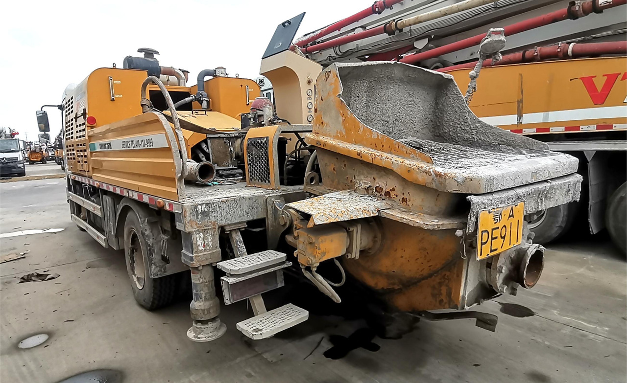 XCMG Official Construction Building Machine HBC10022V Used Truck Mounted Line Concrete Pump Price - Mašina za beton: slika 3 XCMG Official Construction Building Machine HBC10022V Used Truck Mounted Line Concrete Pump Price - Mašina za beton: slika 3