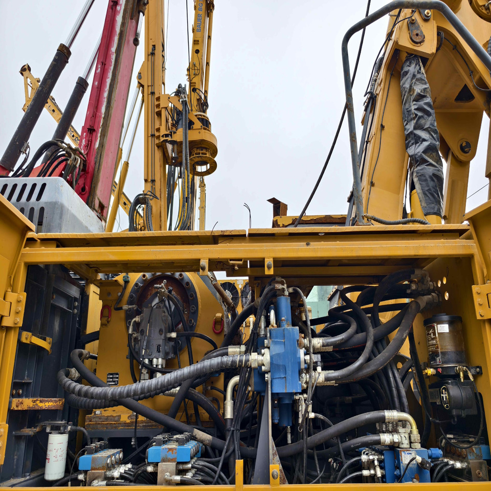 Veliki kamon za bušenje XCMG Official Second Hand Rotary Drill XR180D Used Borehole Drilling Rig Price: slika 10