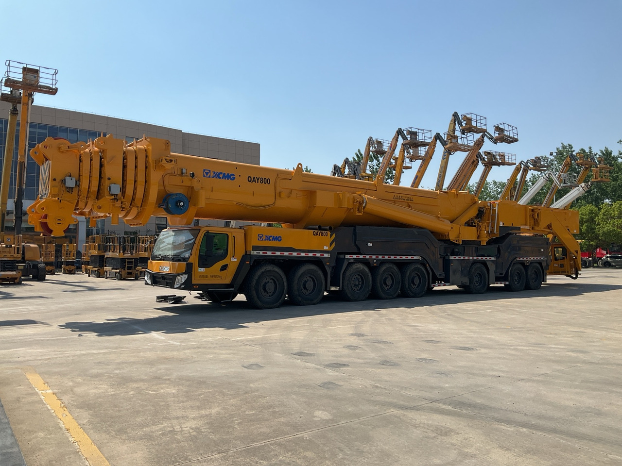 XCMG Official Used All Terrain Crane QAY800 800 Ton Hydraulic Truck Crane For Sale - Autokran za sve terene: slika 2 XCMG Official Used All Terrain Crane QAY800 800 Ton Hydraulic Truck Crane For Sale - Autokran za sve terene: slika 2