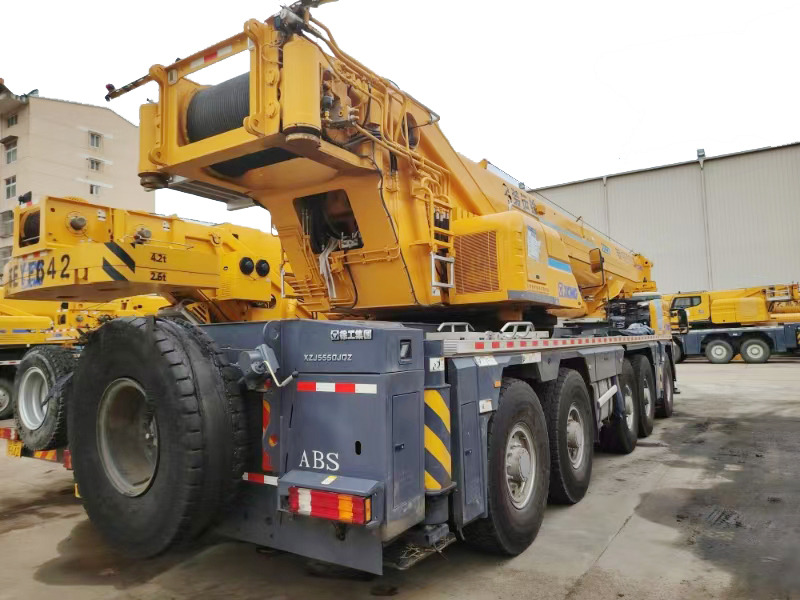 XCMG Official Used Knuckle Boom Truck Crane XCA260 260 Ton Hydraulic Engine Crane Price - Autokran za sve terene: slika 3 XCMG Official Used Knuckle Boom Truck Crane XCA260 260 Ton Hydraulic Engine Crane Price - Autokran za sve terene: slika 3