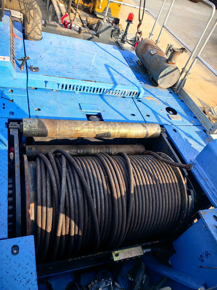 XCMG Official Used rotary drilling rig XR240E 80m Hydraulic Piling Rig Machine For Sale - Veliki kamon za bušenje: slika 3 XCMG Official Used rotary drilling rig XR240E 80m Hydraulic Piling Rig Machine For Sale - Veliki kamon za bušenje: slika 3